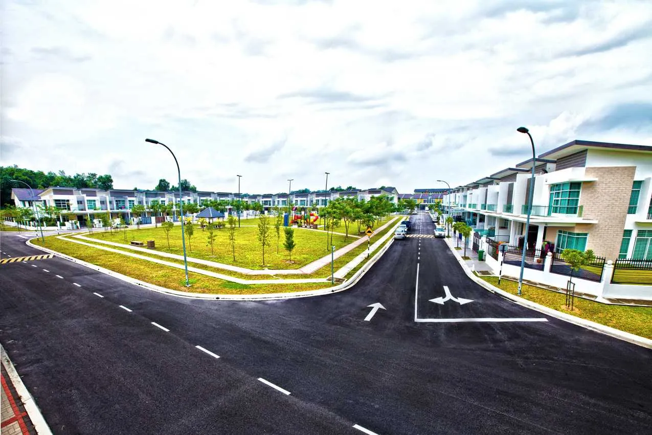 The completed Taman Cheras Idaman 2 streetscape and central green